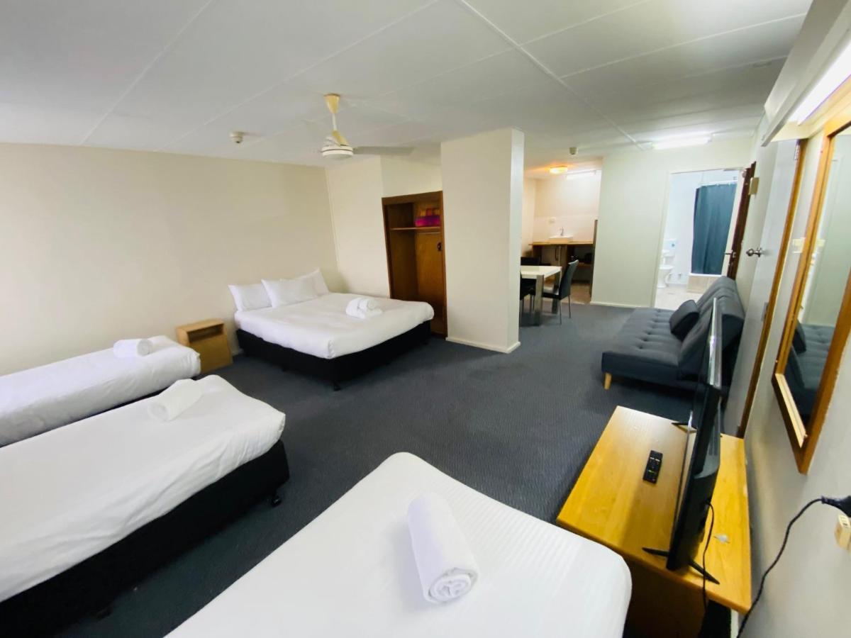 Nowra Motor Inn Экстерьер фото